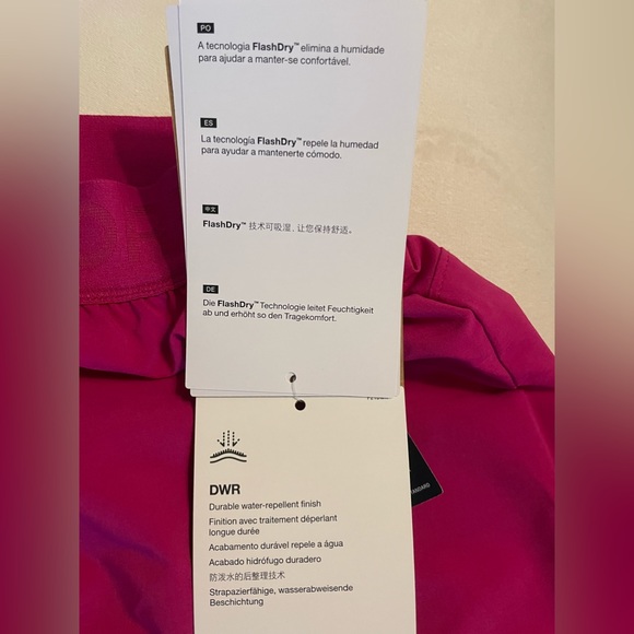 NWT The North Face Woman Shorts Size M Fuchsia Hot Pink Color - Picture 8 of 13